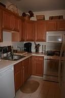 Kitchen, all appliances stay!