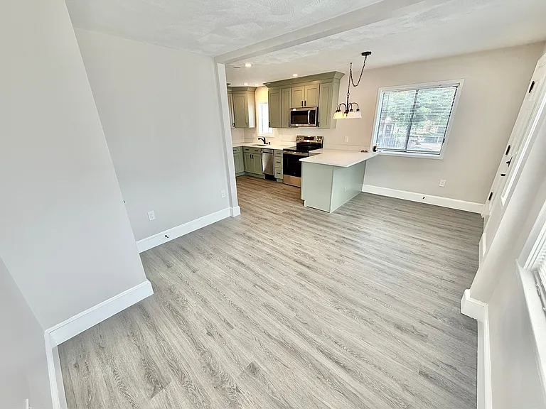 11 Highland Ave #A — Photo 4