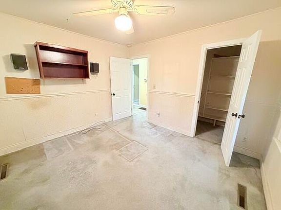 5th image of 739 Wren St
