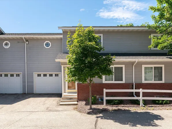 808 Cedar Dr APT B, La Crescent, MN 55947