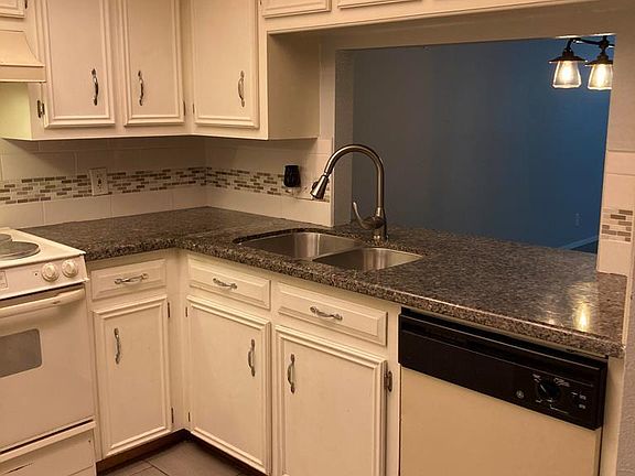5th image of 210B Poinciana Dr
