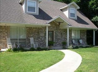 560 Woodcreek Dr, Midlothian, TX 76065