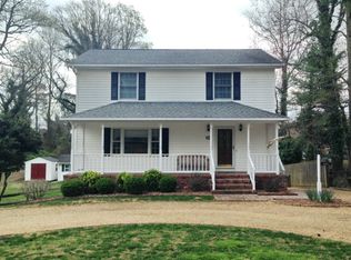 221 Linden Ave, Urbanna, VA 23175