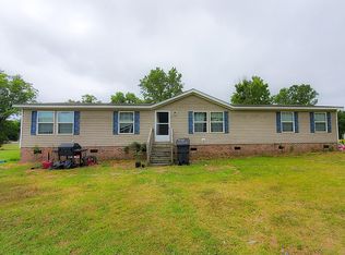 69 Page Meadow Ln, Riegelwood, NC 28456