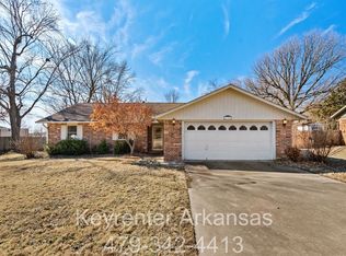 4100 Miller Dr, Springdale, AR 72762