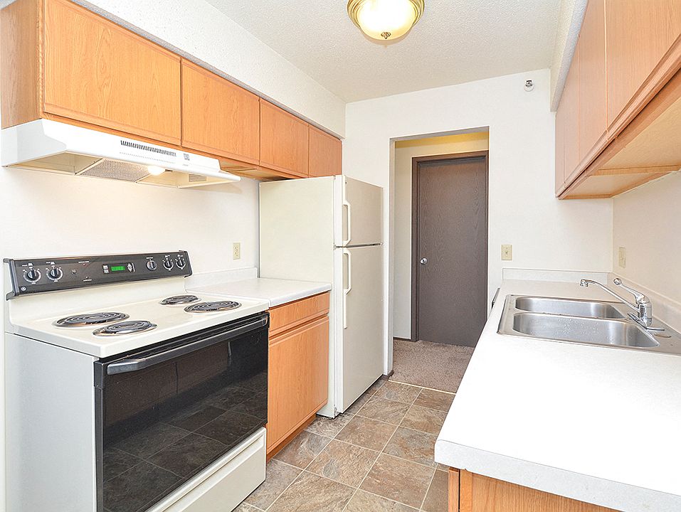 Summit Square Apartment Rentals Rochester, MN Zillow
