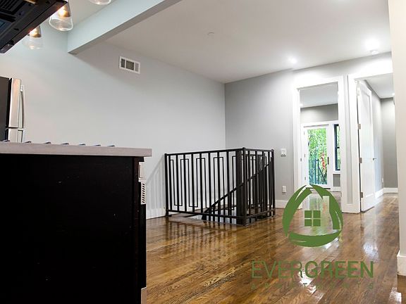 4th image of 269 Linden St #3A