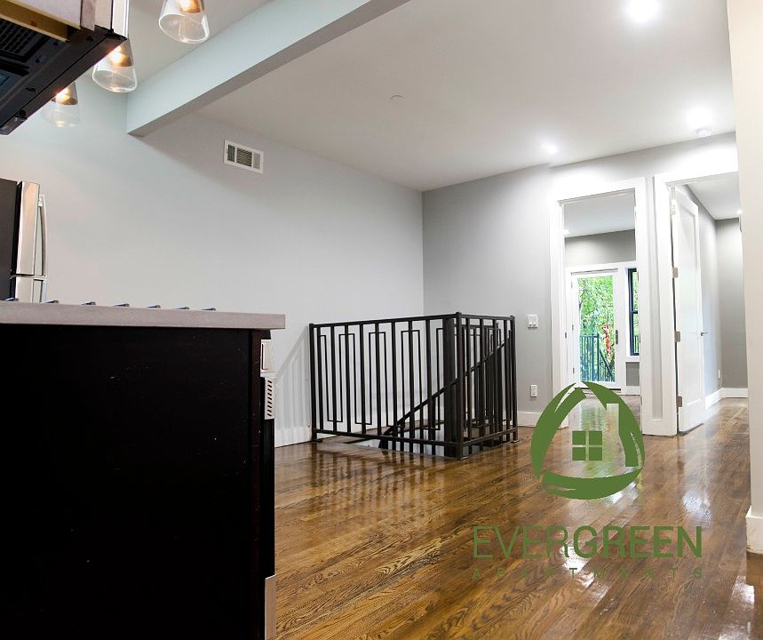 1st image of 269 Linden St #2
