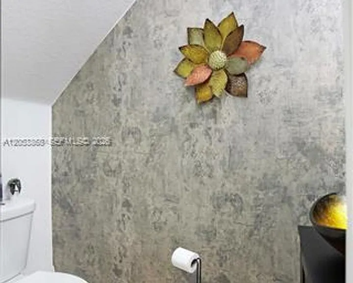5701 NW 114th Ct #Townhouse 106 — Photo 5