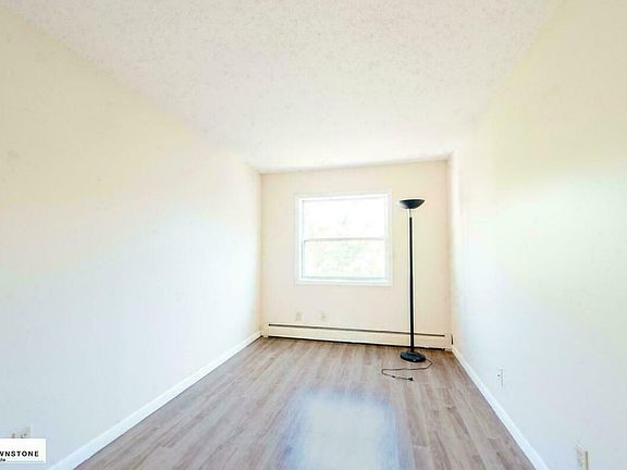 4th image of 113 Columbia St #3
