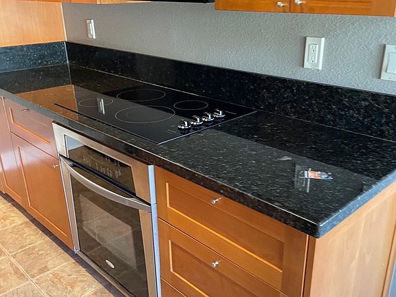 2nd image of 8525 Villa La Jolla Dr APT C