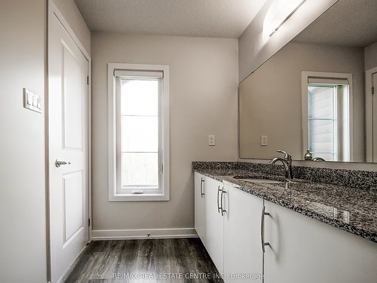 350 River Rd #7 — Photo 23