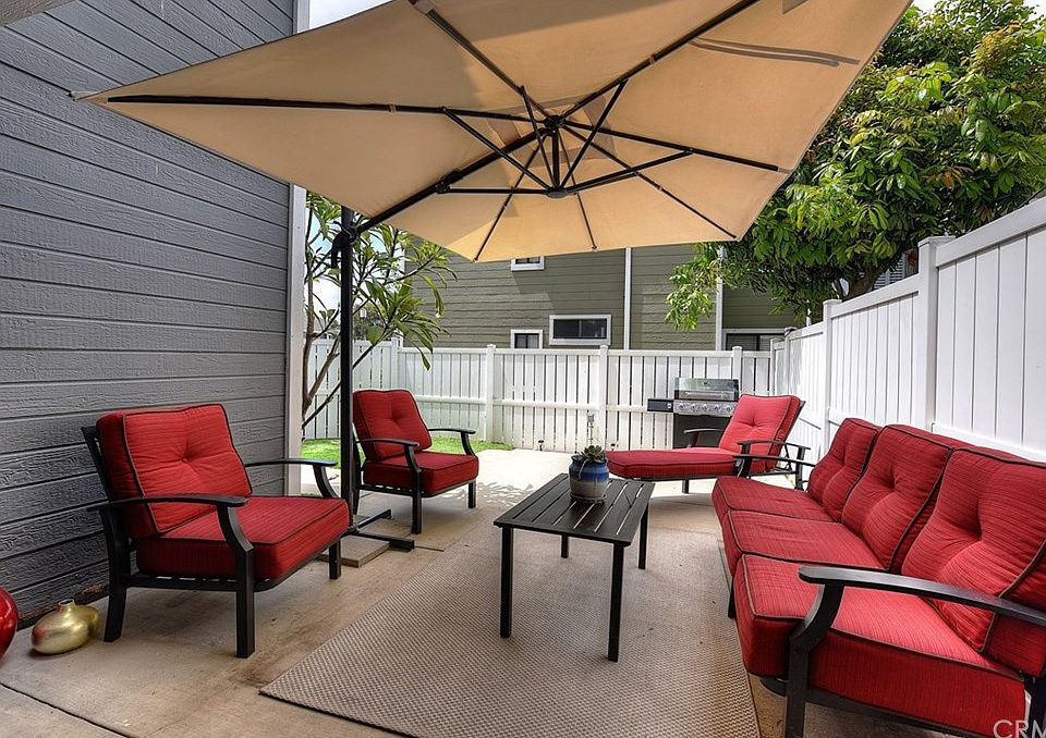 1st image of 5 Laurel Ln #121