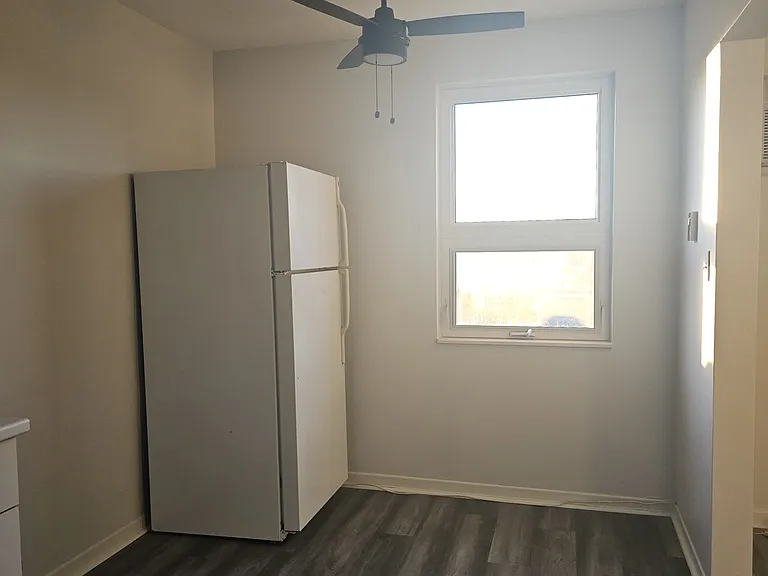 59 Empire St #202 — Photo 6