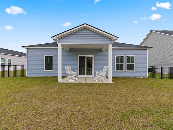 3rd image of 168 Warner Crossing Way