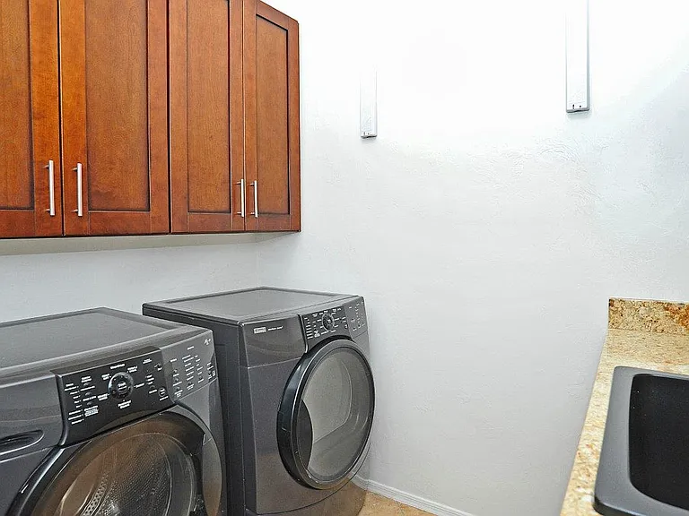 12547 N New Reflection Dr — Photo 31