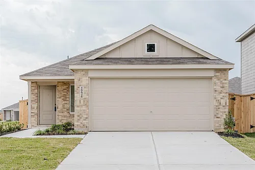 16819 Spotted Oak Dr Photo 1