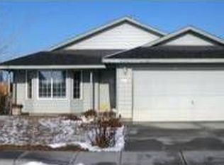 7911 Saturna Dr, Pasco, WA 99301