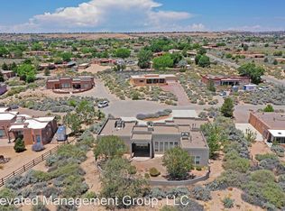 112 Veronica Ct, Corrales, NM 87048