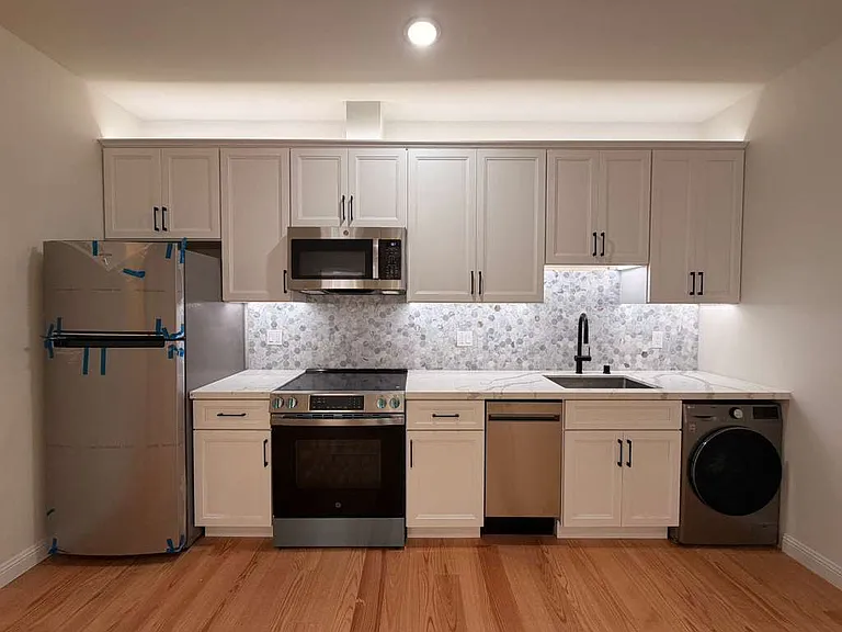 411 Fairmount Avenue — Photo 44