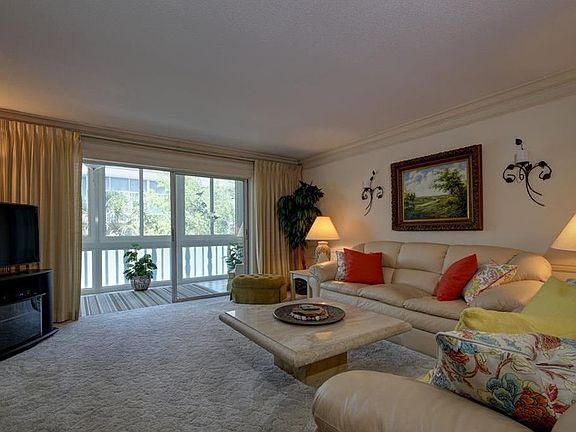 4th image of 139 Bluff View Dr APT 108