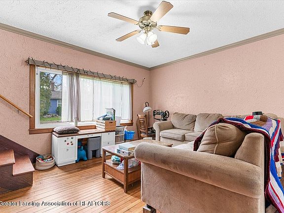 5th image of 143 E High St