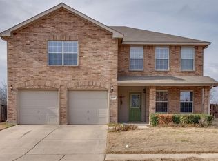 8549 Shallow Creek Dr, Fort Worth, TX 76179