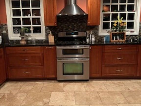 5th image of 1848 Baldridge Rd