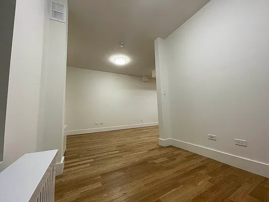 Rented by Keller Williams NYC | media 18