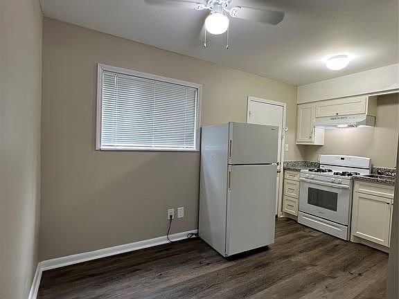 4th image of 1137 N Durham Dr APT 5