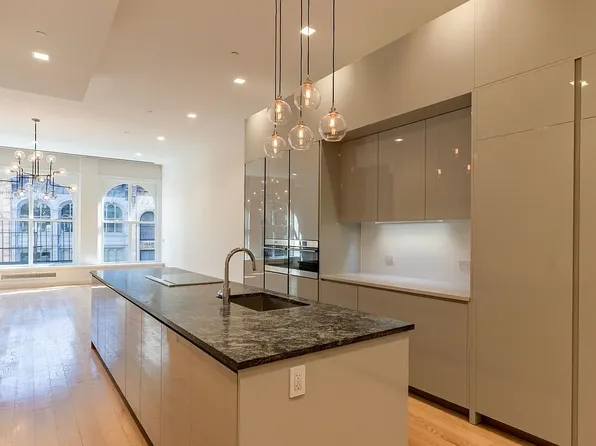 391 Broadway image 8 of 19