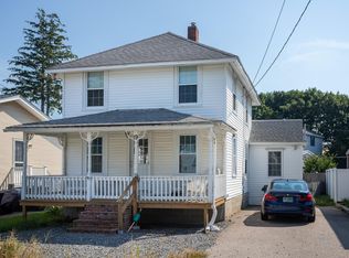 19 Acadia Ave, Hampton, NH 03842