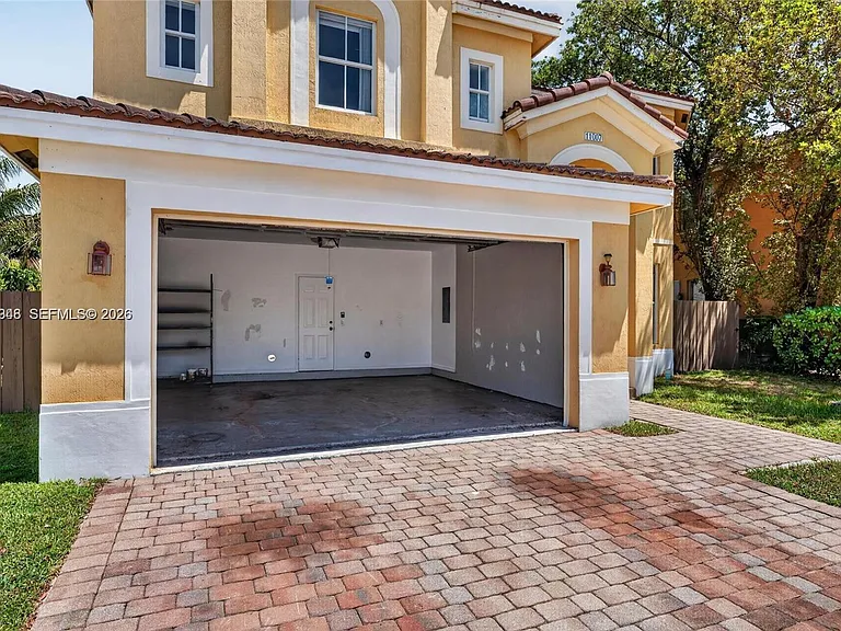 11007 SW 243rd Ln — Photo 5