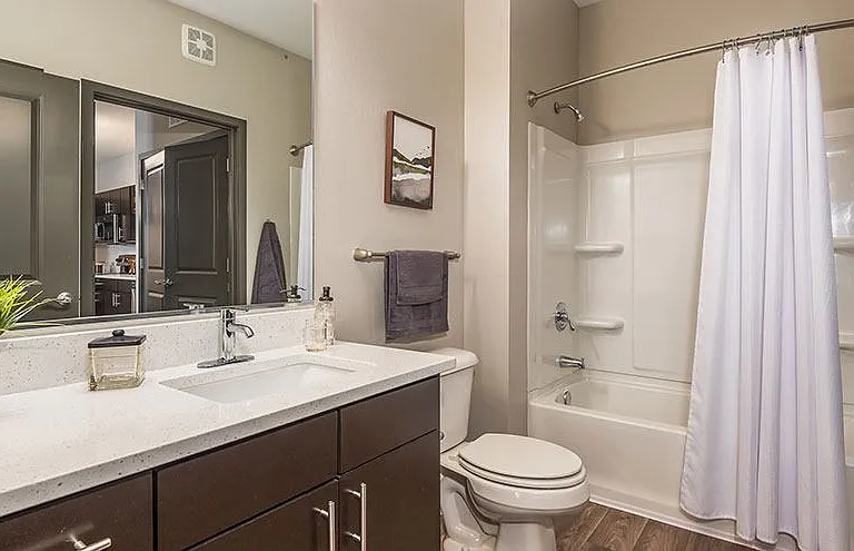 1900 at Canterfield Apartment Homes — Photo 8