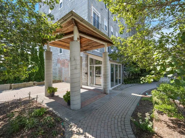 6 Bay Road Unit 2, Newmarket, NH 03857