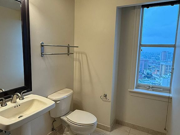 4th image of 222 N Charles St #1-1903