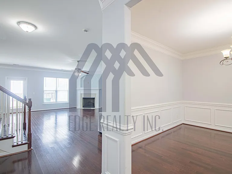 110 Spring Lakes Dr — Photo 3