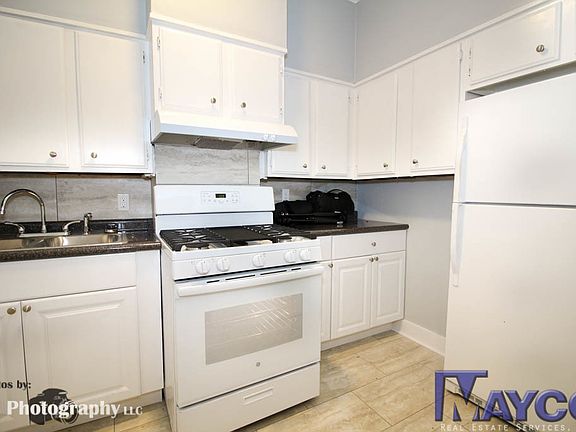 5th image of 2105 Highland Ave #1/2