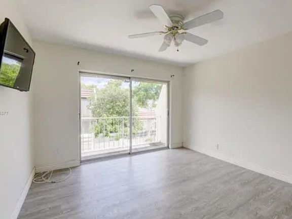 4th image of 6742 Crooked Palm Ln