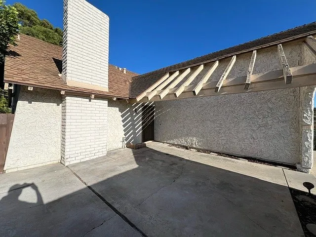 Entry Courtyard
