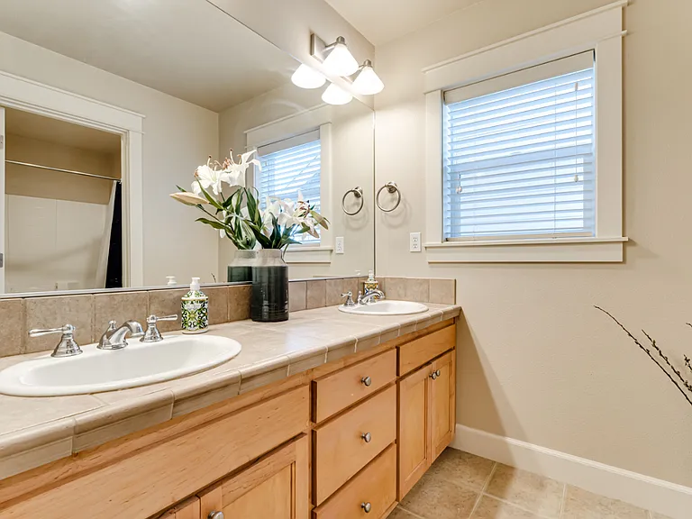 2542 Belle Terra Dr — Photo 20