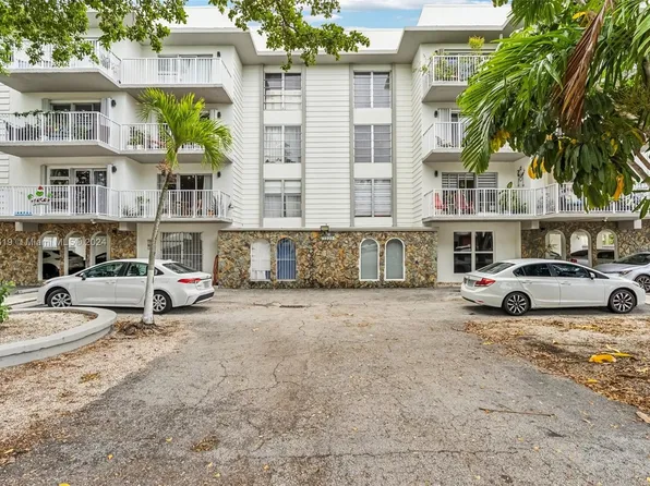 1220 71st St APT 46, Miami Beach, FL 33141