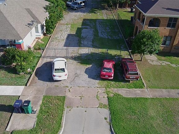 2nd image of 1430 NE 26th St Lot 13 & 14