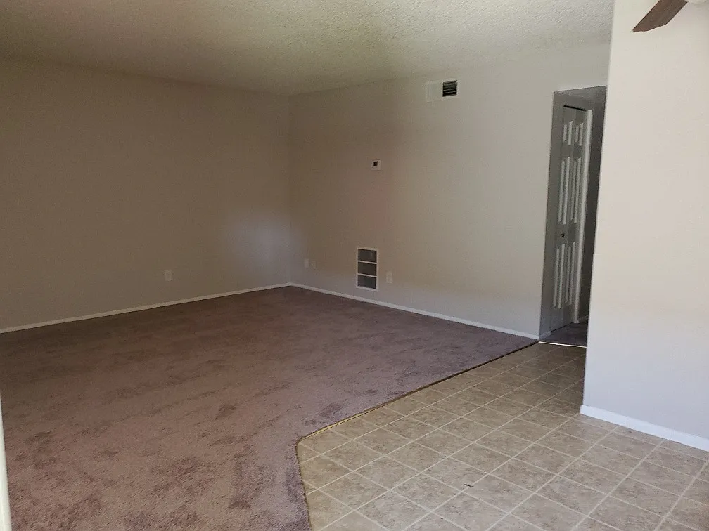 2 bedroom Condo in Mesa!! — Photo 2