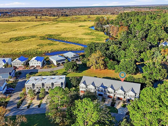 4th image of 72 Landing Rd. #0