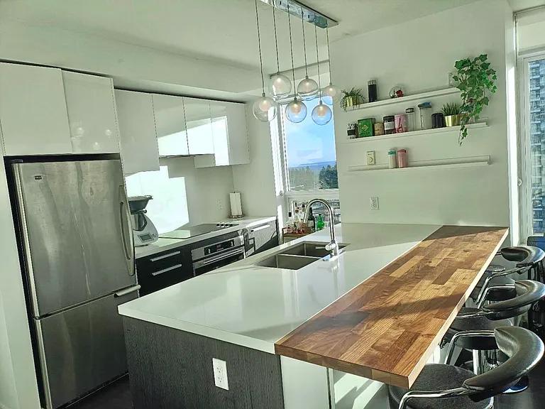 6333 Silver Ave — Photo 3