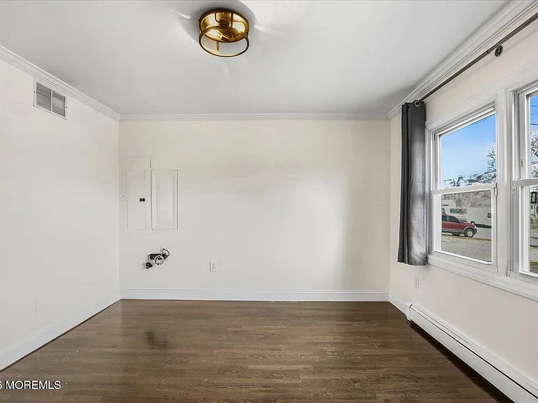 247 Sprucewood Dr — Photo 18
