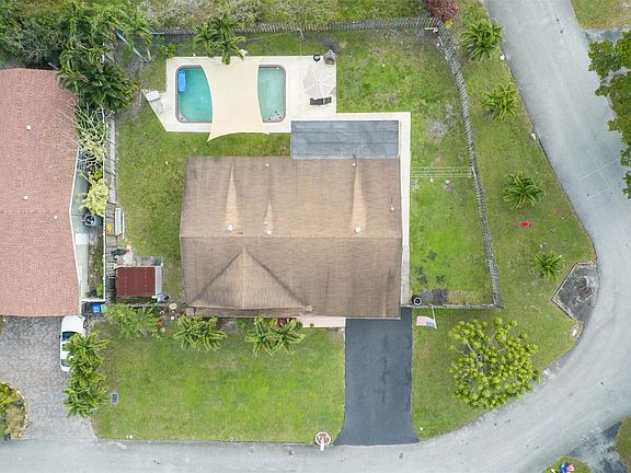2nd image of 3330 NW 65th Street
