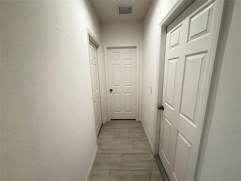4209 Deleon St — Photo 26