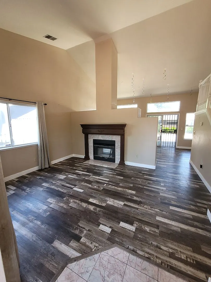 Reduced! - Spacious 4 Bedroom House - 1703 Diablo Creek Dr, Stockton, Ca 95618 — Photo 3